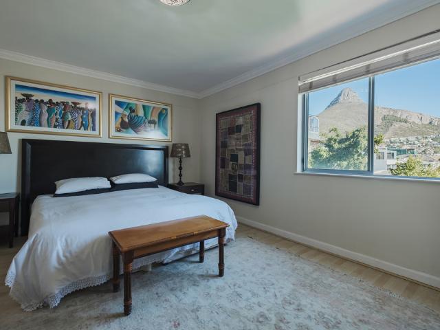 3 Bedroom Apartment For Sale in Sea Point