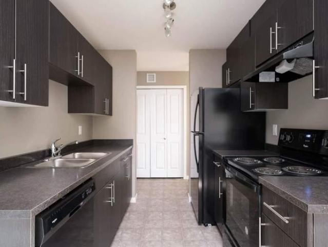 3 Bedroom Apartment Fort McMurray AB LS93943985
