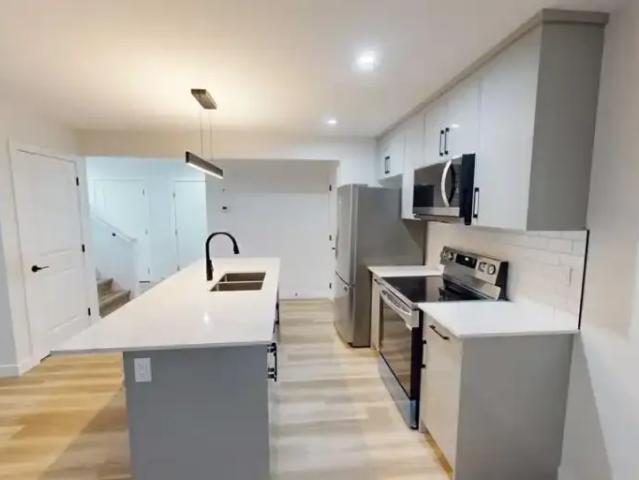 3 Bedroom Apartment Grande Prairie AB LS103011931