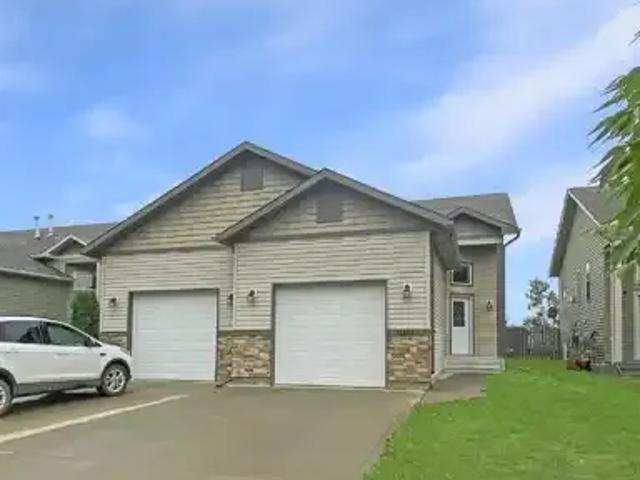 3 Bedroom Apartment Grande Prairie AB 103487482
