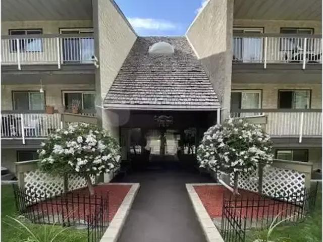 3 Bedroom Apartment Hinton AB 100211464