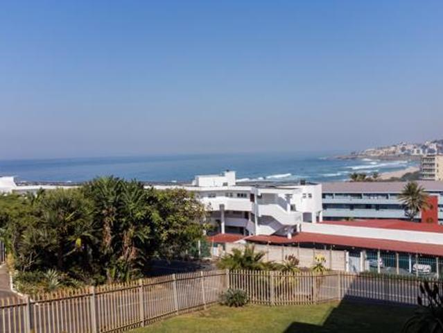 3 Bedroom Apartment in Manaba Beach