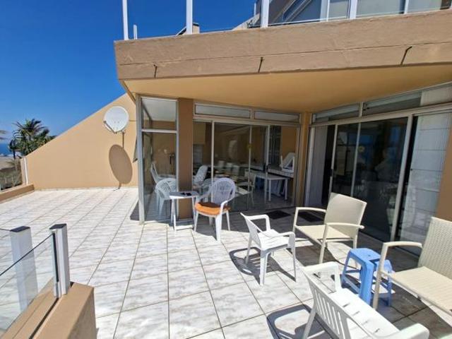 3 Bedroom Apartment in Manaba Beach