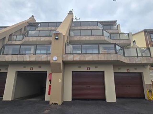 3 Bedroom Apartment in Manaba Beach