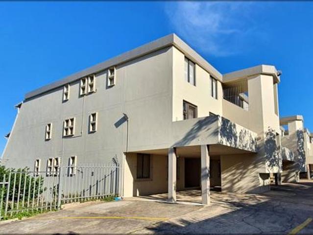 3 Bedroom Apartment in Manaba Beach