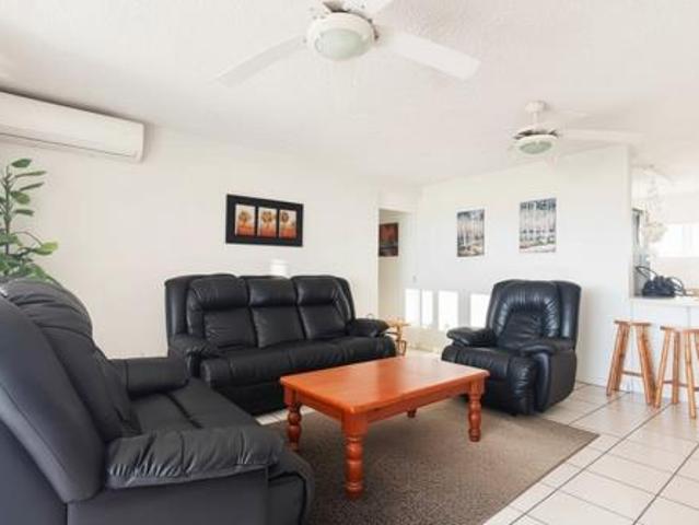 3 Bedroom Apartment in Manaba Beach