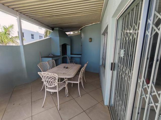 3 Bedroom Apartment in Margate Beach