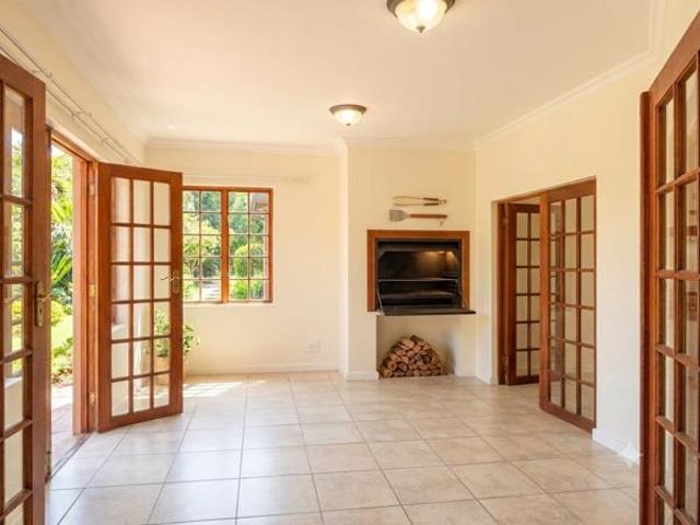 3 Bedroom Apartment in Meerhof