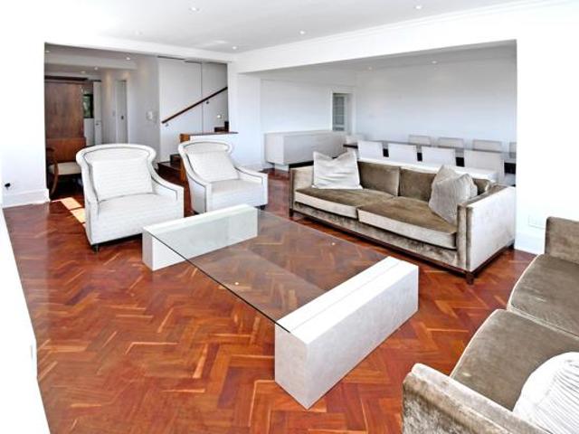 3 Bedroom Apartment in Melrose