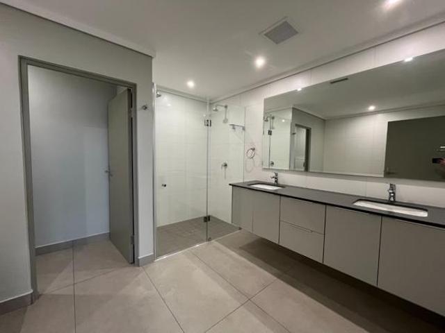 3 Bedroom Apartment in Midfield Estate