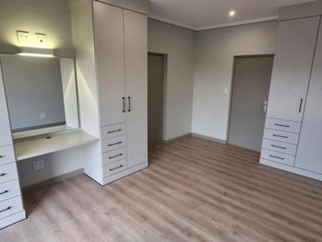 3 Bedroom Apartment in Midstream Ridge
