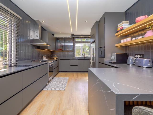 3 Bedroom Apartment in Morningside