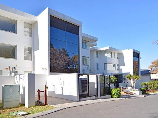 3 Bedroom Apartment in Morningside
