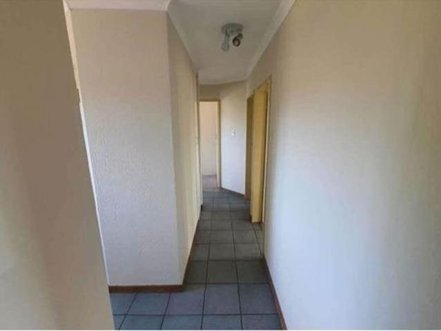 3 Bedroom Apartment in Moreleta Park