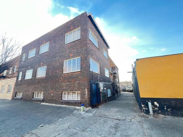 3 Bedroom Apartment in New Doornfontein