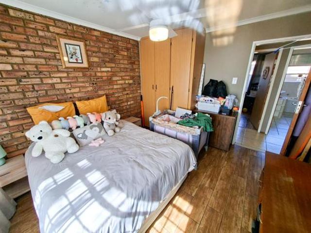 3 Bedroom Apartment in Noordheuwel
