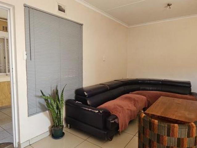 3 Bedroom Apartment in Oaklands