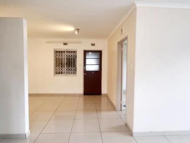 3 Bedroom Apartment in Oaklands