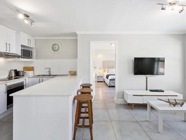 3 Bedroom Apartment in Observatory