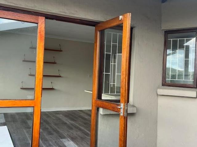 3 Bedroom Apartment in Old Place