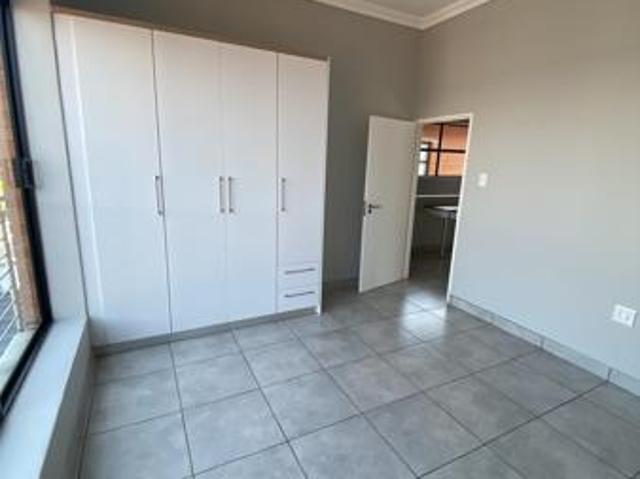 3 Bedroom Apartment in Olympus AH