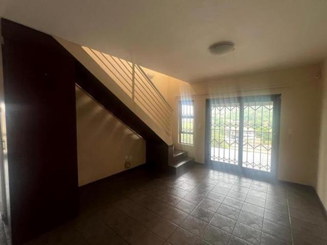 3 Bedroom Apartment in Azaleapark