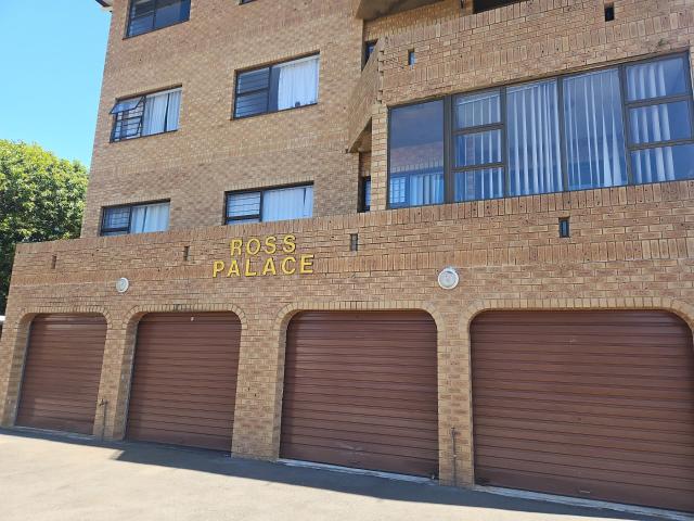3 Bedroom Apartment in Amanzimtoti