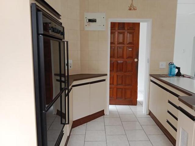3 Bedroom Apartment in Amanzimtoti
