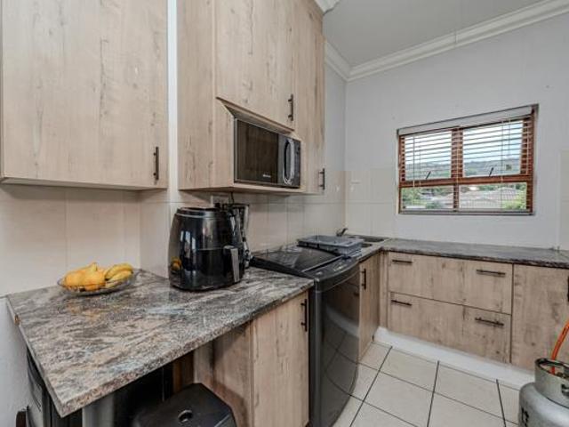 3 Bedroom Apartment in Amorosa