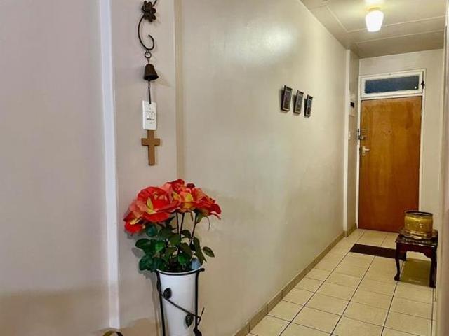 3 Bedroom Apartment in Arcon Park