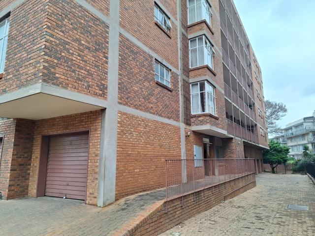 3 Bedroom Apartment in Arcadia