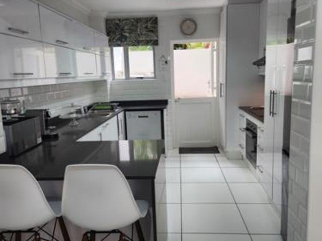 3 Bedroom Apartment in Ballito Central