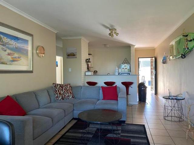 3 Bedroom Apartment in Ballito Central