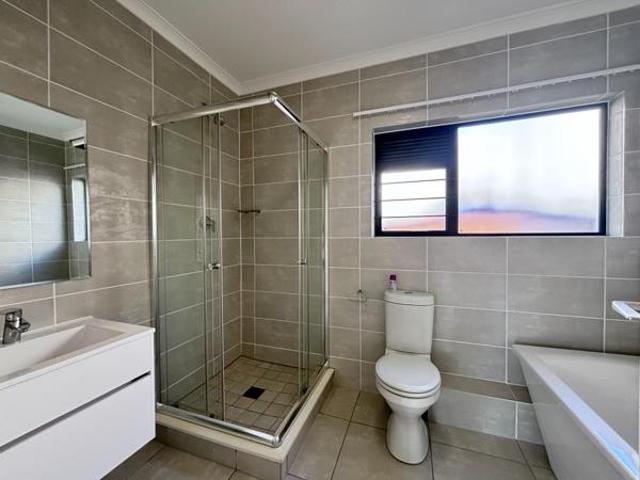 3 Bedroom Apartment in Ballito Central