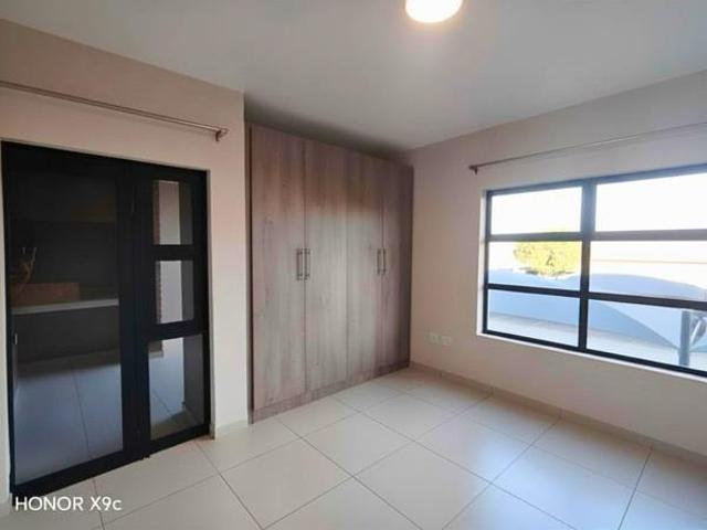 3 Bedroom Apartment in Bartlett