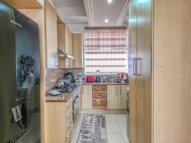 3 Bedroom Apartment in Blackheath
