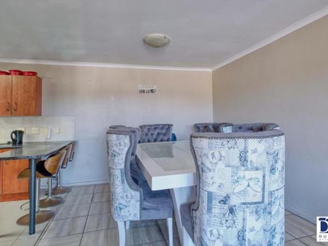 3 Bedroom Apartment in Brentwood Park