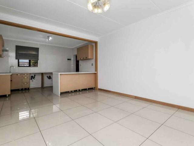 3 Bedroom Apartment in Broadacres