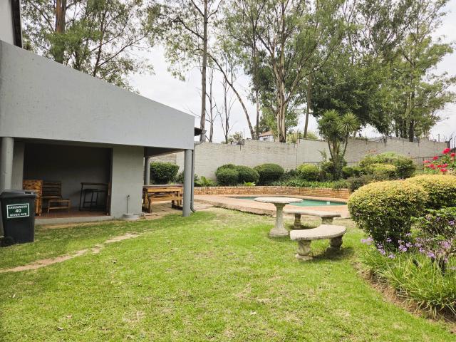 3 Bedroom Apartment in Bryanston