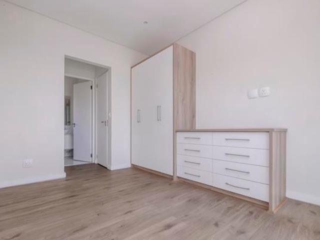 3 Bedroom Apartment in Bryanston