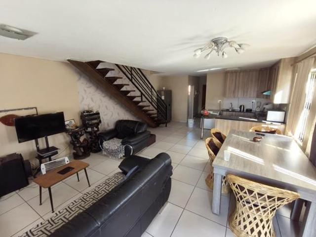 3 Bedroom Apartment in Cashan