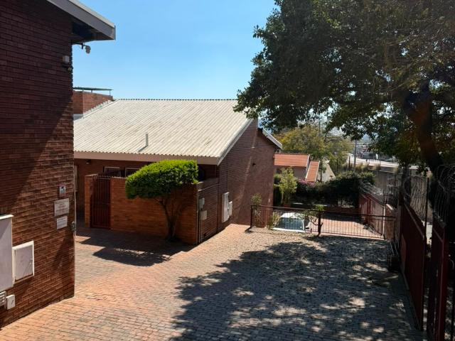 3 Bedroom Apartment in Capital Park