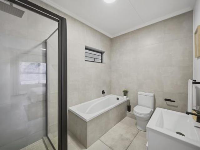 3 Bedroom Apartment in Chartwell