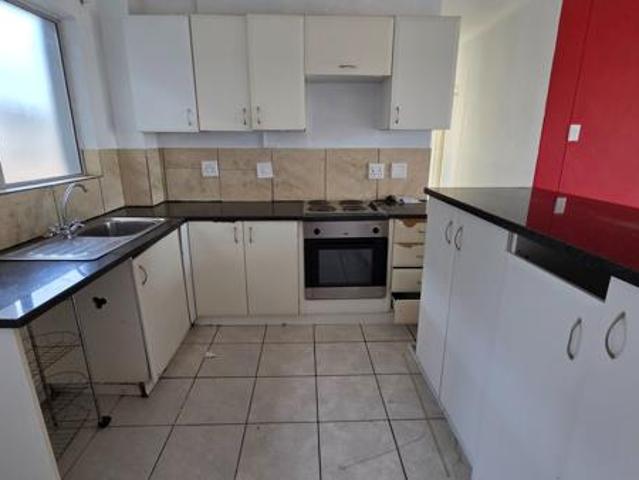 3 Bedroom Apartment in Chasedene