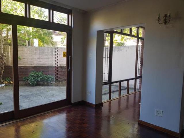 3 Bedroom Apartment in Claremont