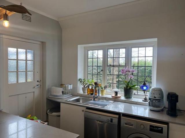 3 Bedroom Apartment in Claremont Upper