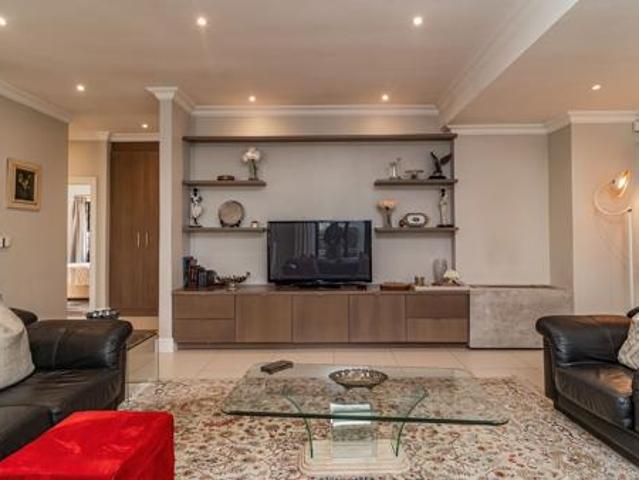 3 Bedroom Apartment in Claremont Upper