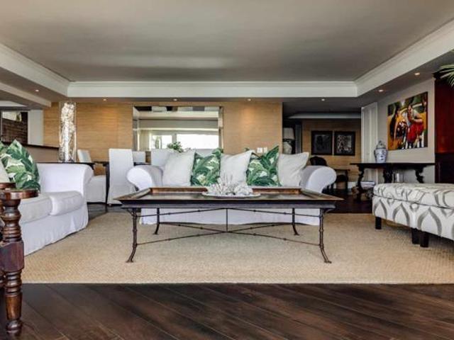 3 Bedroom Apartment in Clifton