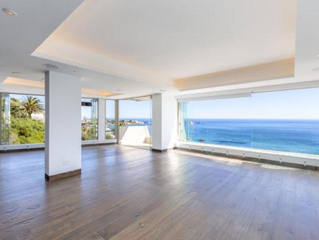 3 Bedroom Apartment in Clifton