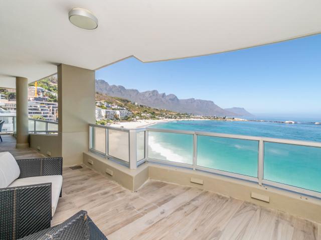 3 Bedroom Apartment in Clifton